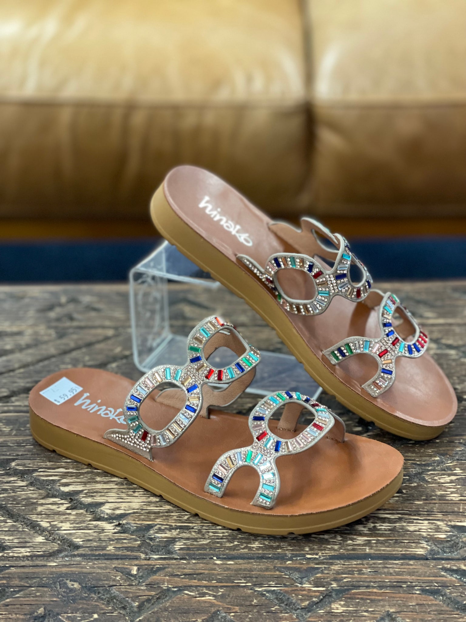 Hinako Wembley Multi Slide