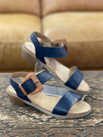 Rilassare Leecey Navy Heel