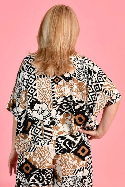 Bodacious Sydney Top Abstract Hibiscus Black/Gold VBLT011