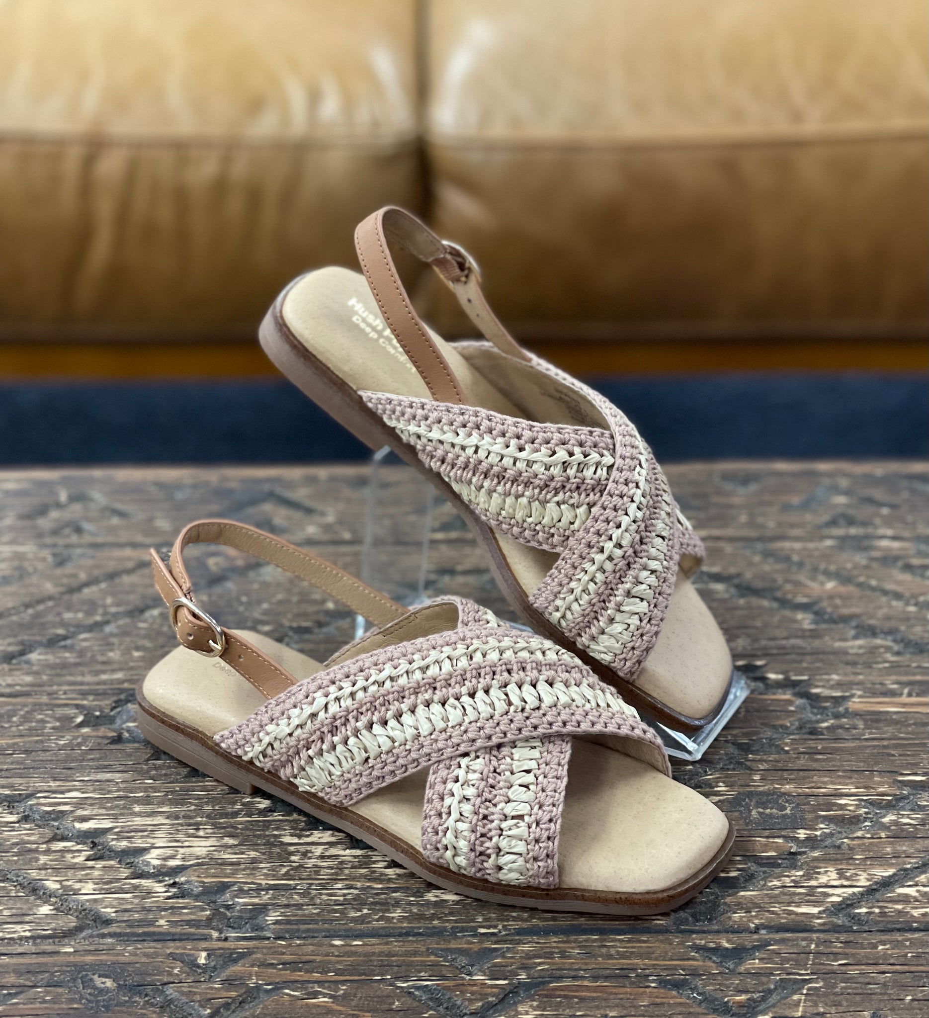 Hush Puppies Invest Blush/Natural Sandal