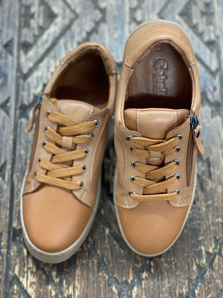 Cabello Cyra Tan Sneaker