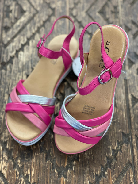 Supersoft Arenia Fuchsia Sandal