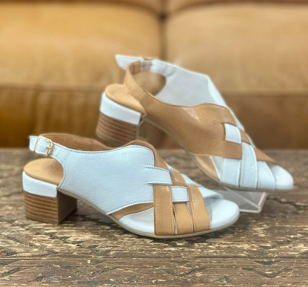 Mago Aura White/Tan Heel