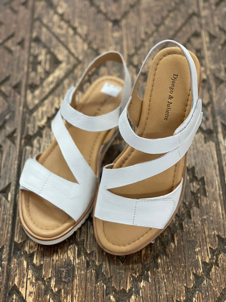 Django & Juliette Fallie White Sandal