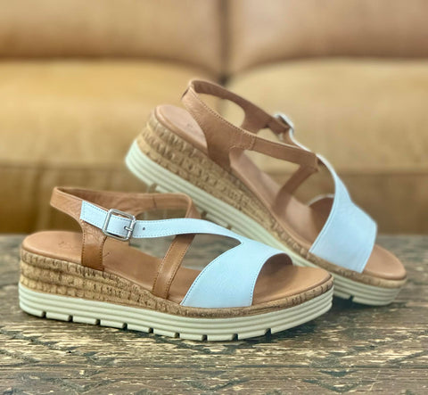 La Bellini Glide White/Tan Wedge