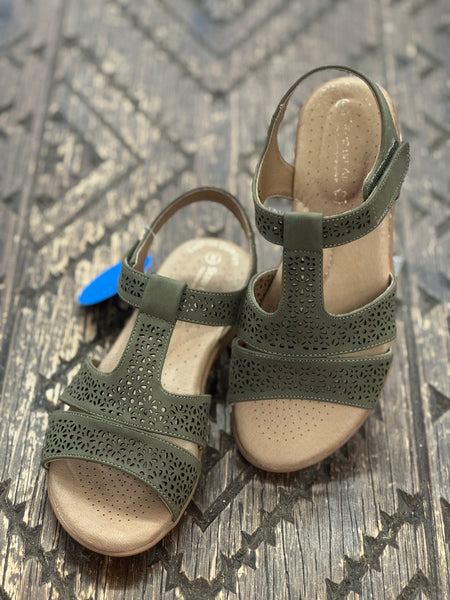 Step On Air Prism Olive Sandal
