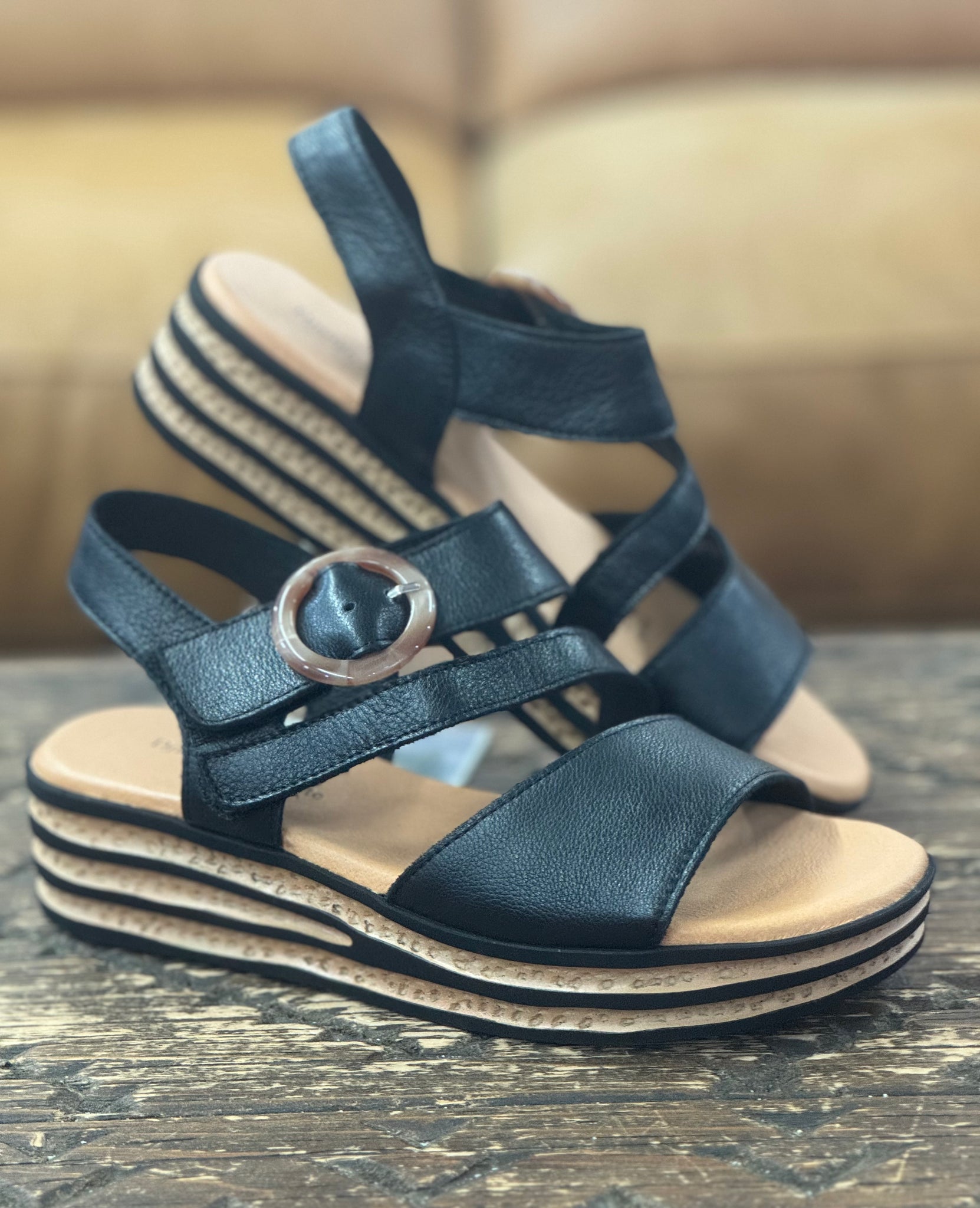 Django & Juliette Charleen Black Wedge
