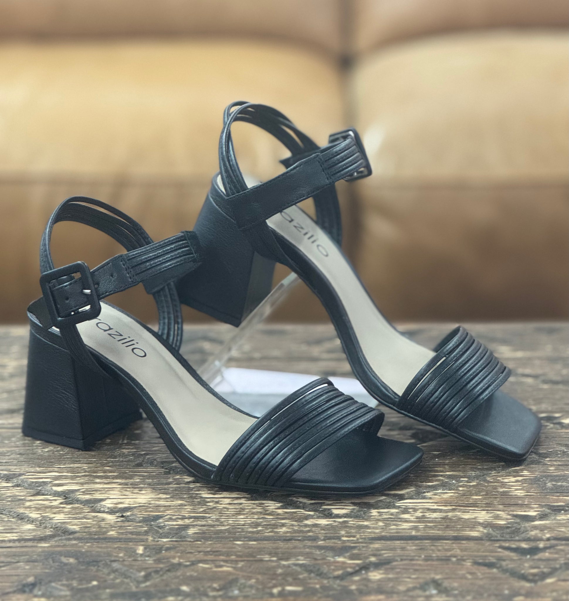 Brazilio Black Strappy Heel 6600569
