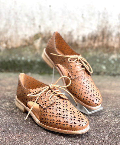 Django & Juliette Tan Albertos Flats