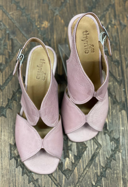 Thyme & Co Tunicle Pink Heel
