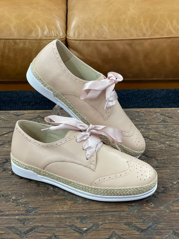 Chrissie Deer Pale Nude Sneaker