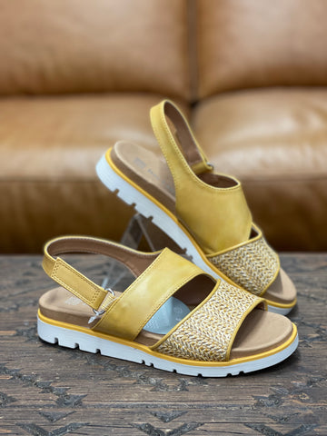 Bay Lane playa Mustard Sandal